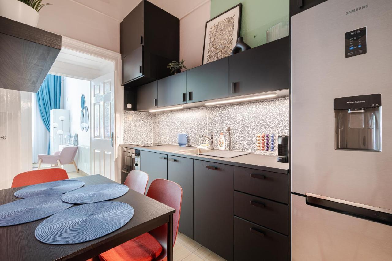 Short Trips Apartment *