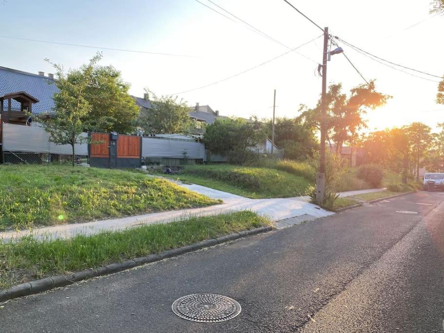 Vasmacska Apartman *