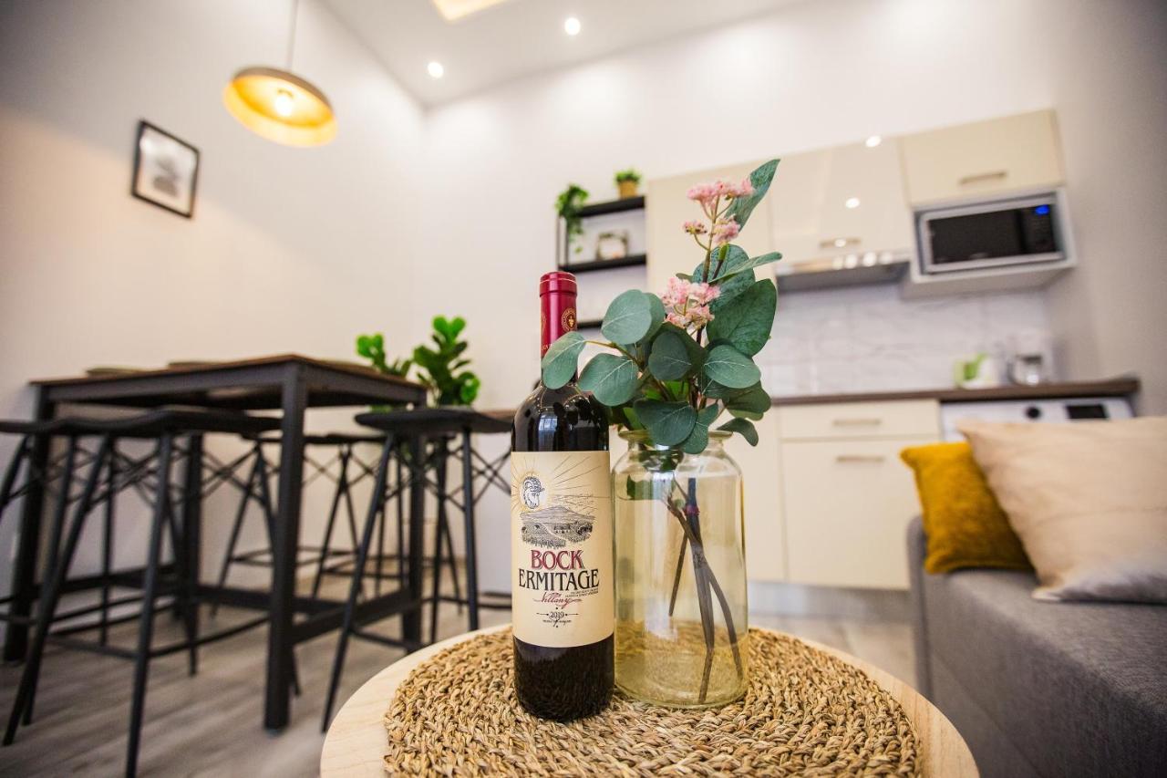 Appartement Stylish City With Ac