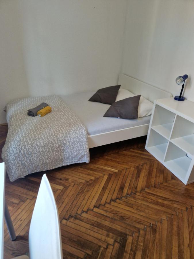 The Five-bedroom Haven Appartamento Budapest