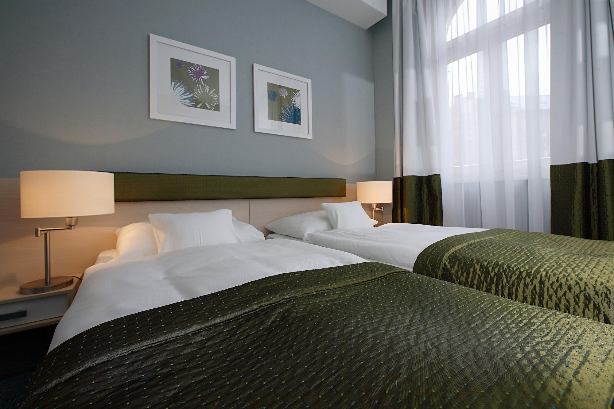 Atrium Fashion Hotel 4*