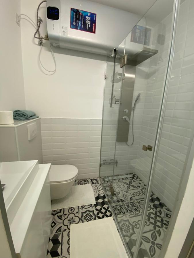 Brand New Luxury In Absolute Downtown Appartamento