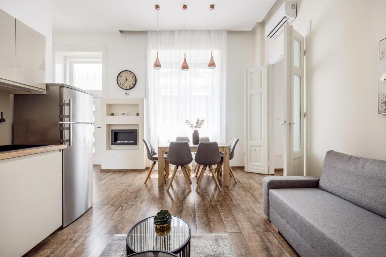 Acacia Apartmán *