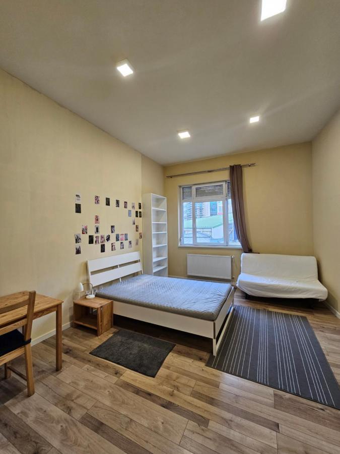 Séjour chez l'habitant Private - Corvin *