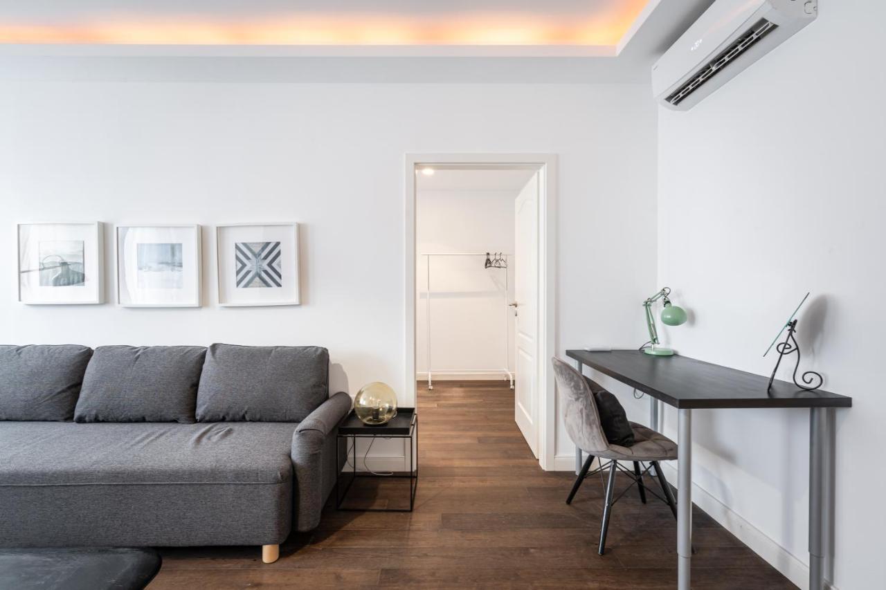 R42-boutique Apartments, Location By Bqa