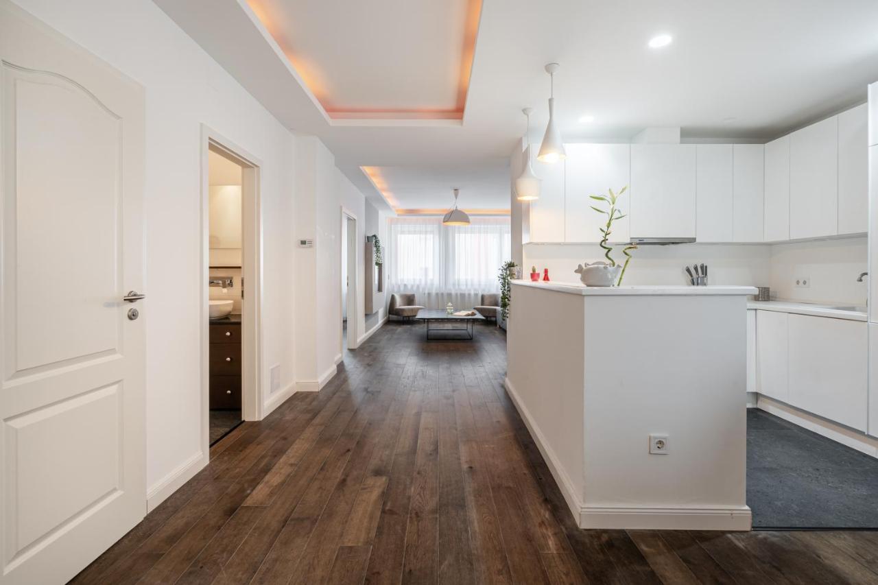 R42-boutique Apartments, Location By Bqa Apartamento