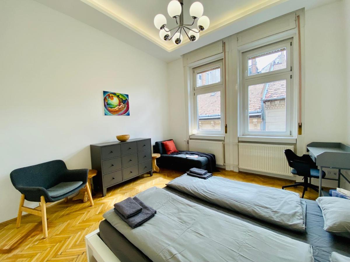 Apartment Spacious 4br Oasis In - Bp Sky Budapest