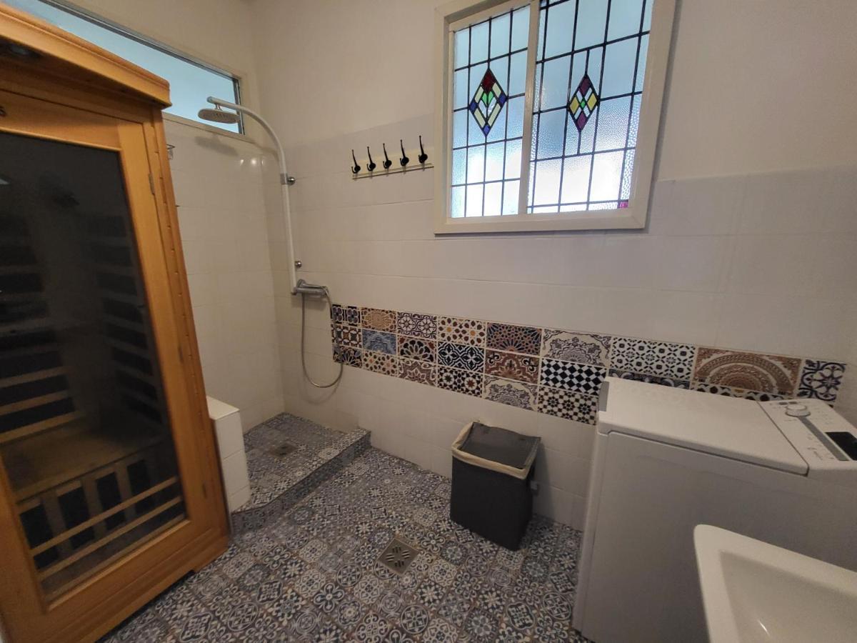 Appartement Sunny Panorama Flat Near Castle With Balcony