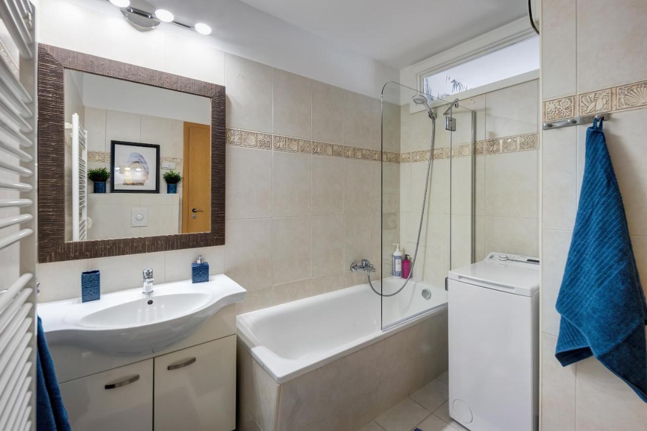 Stylish And Colorful With Balcony Lejlighed Budapest
