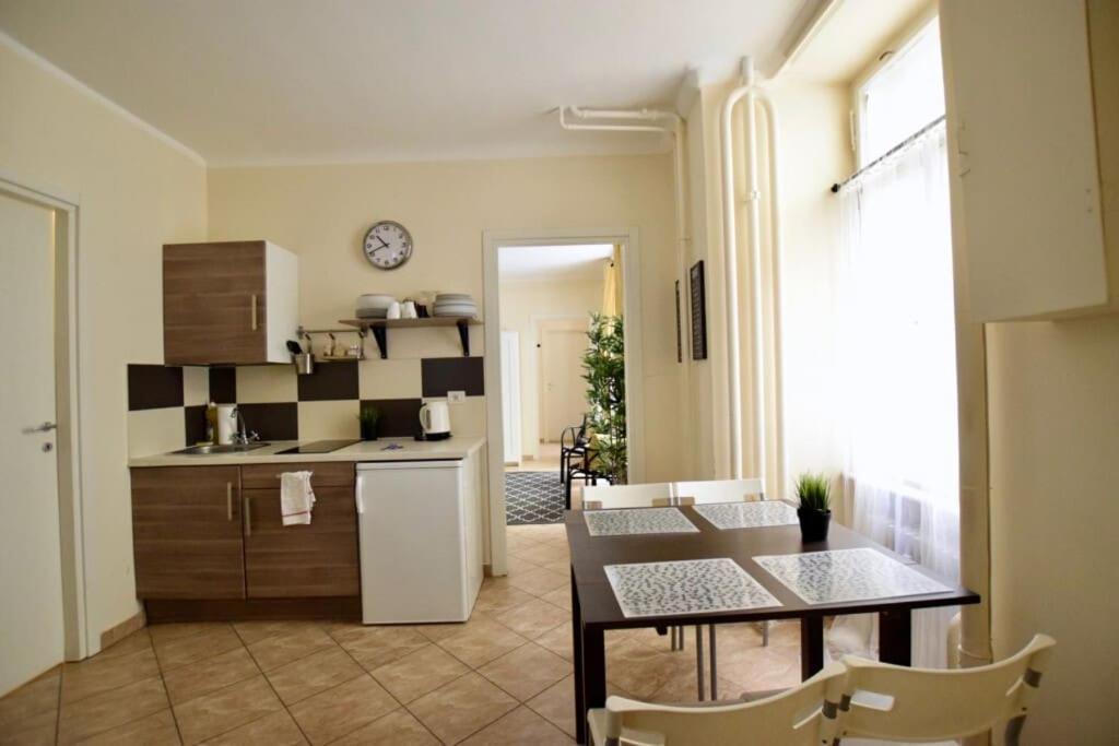 Ecostay By The Basilica Apartment