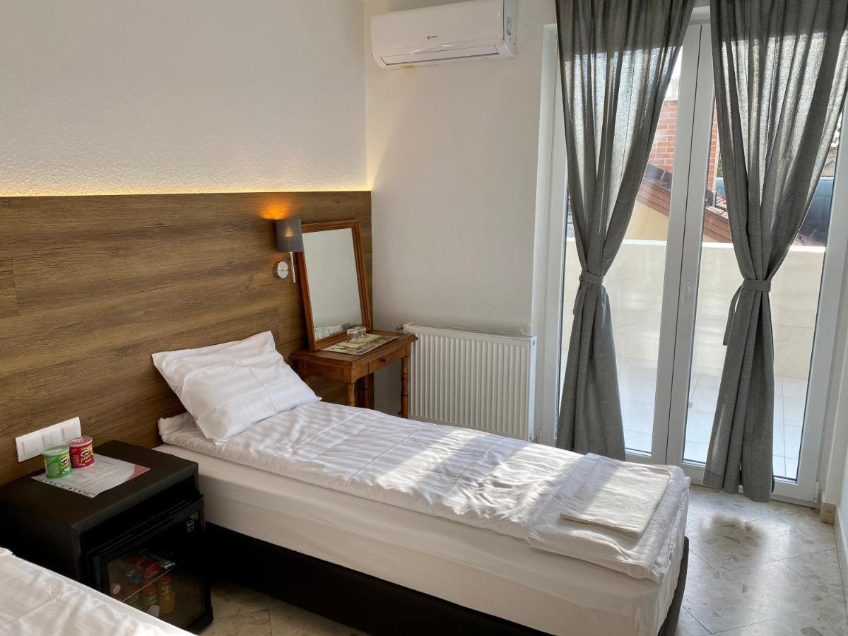 Hotel Cinkota 3*