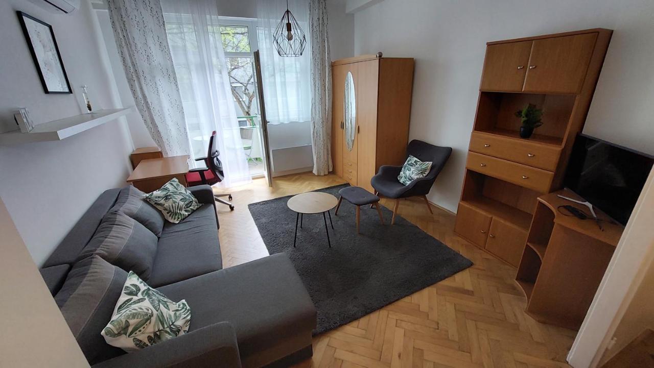 Apartman Comfy And Stylish Jewelry Box Budapest