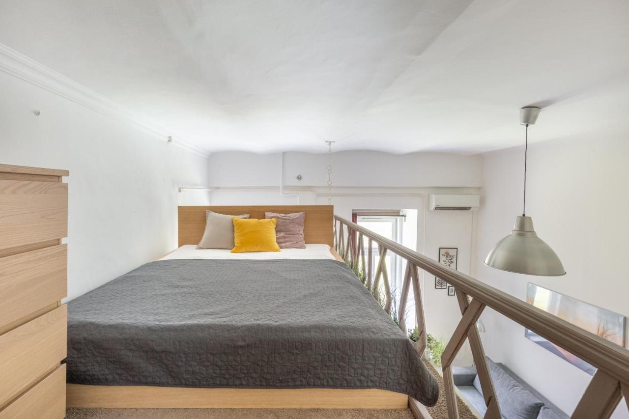M17 Mecset Apartment *