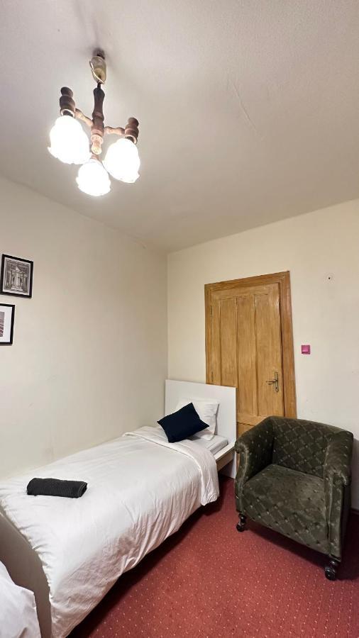 Damjanich Homestay szállás *