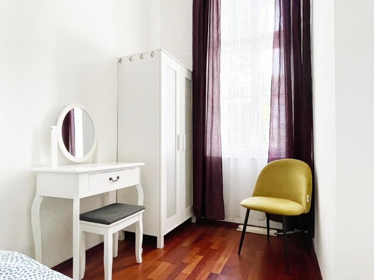 Apartment Deluxe Cosmopolitan Budapest, With Private Parking *