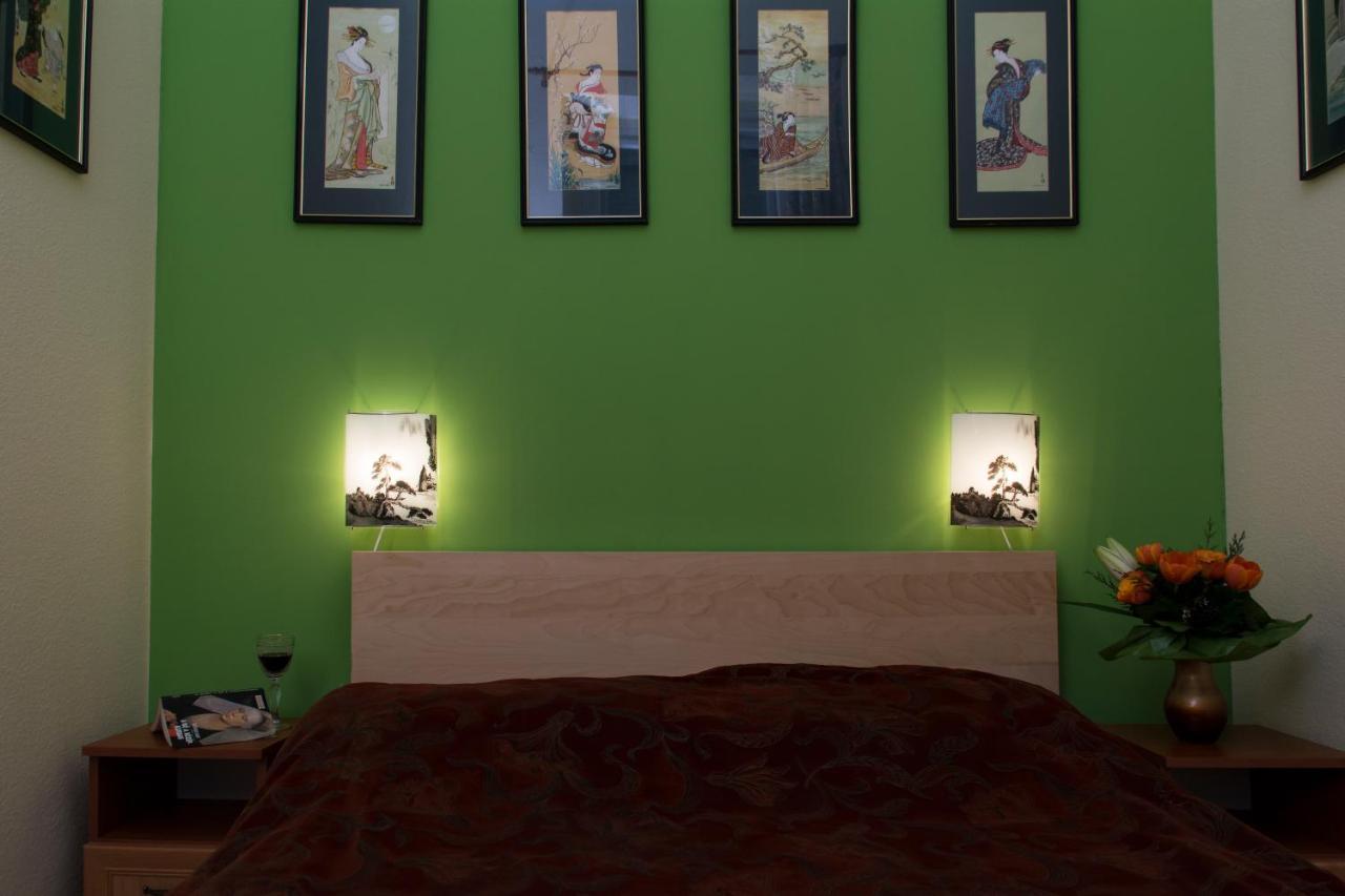 New Broadway Classic Apartment Budapest