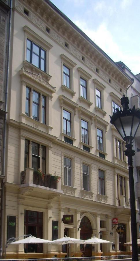 Danube Bridge Apartment