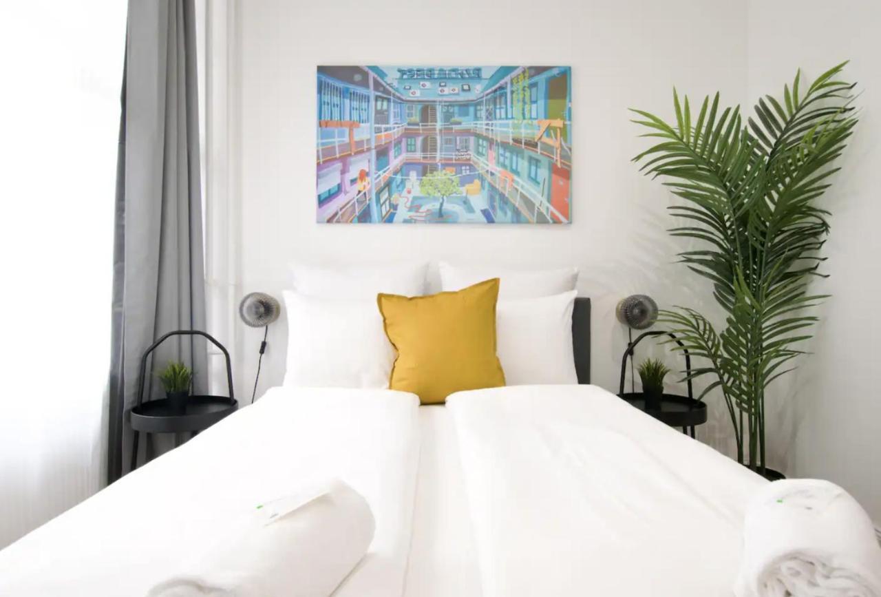 By Hi5- In Downtown Appartement Boedapest