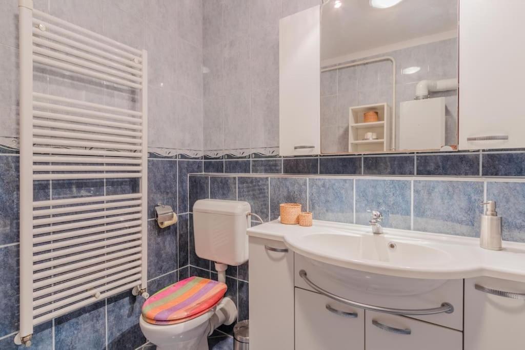 Cosy Pet-friendly Flat W Balcony @ Orczy Garden Budapest