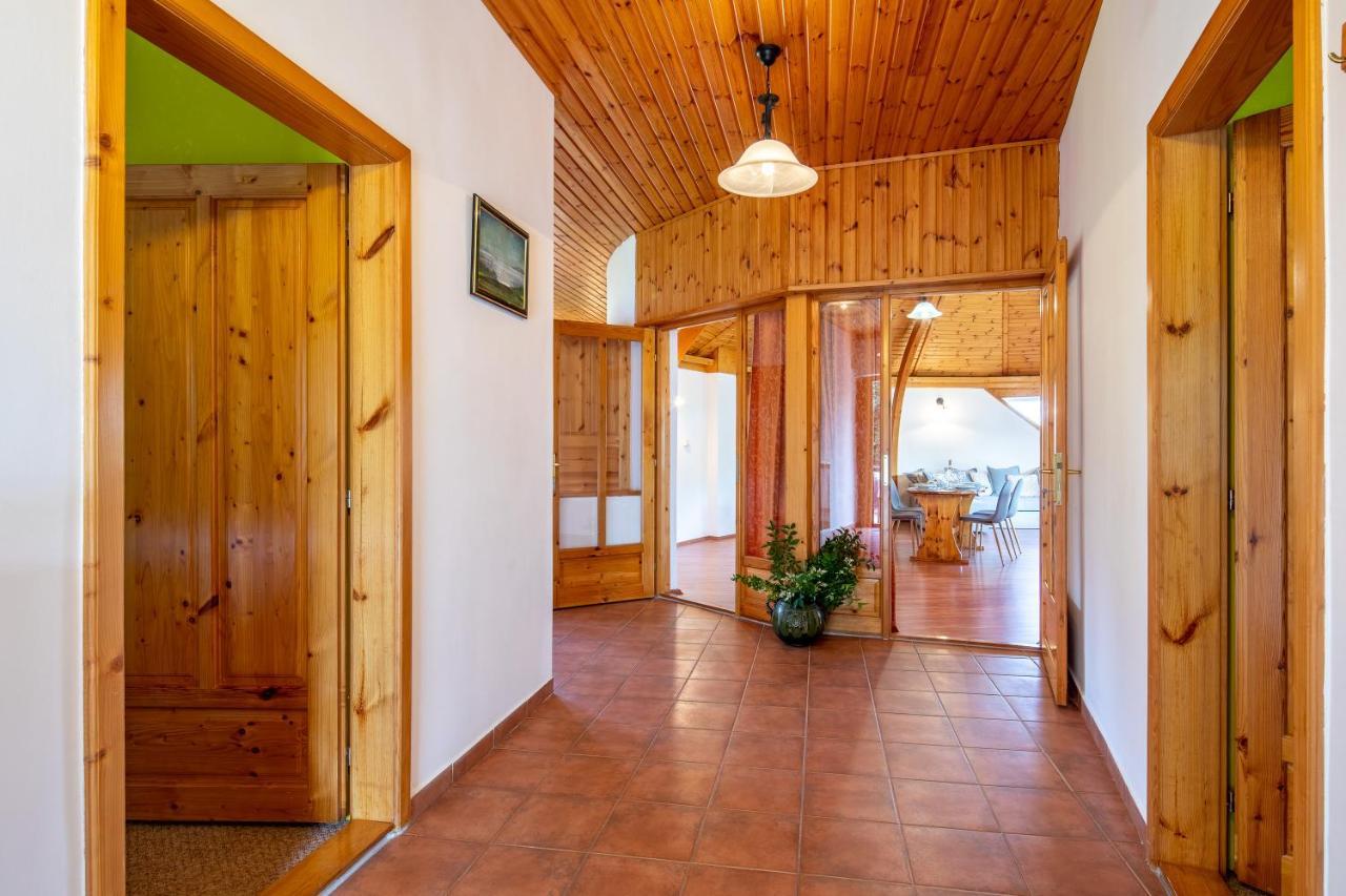 Apartment Kupolavilla-apartment-event House By The Danube River-buda *