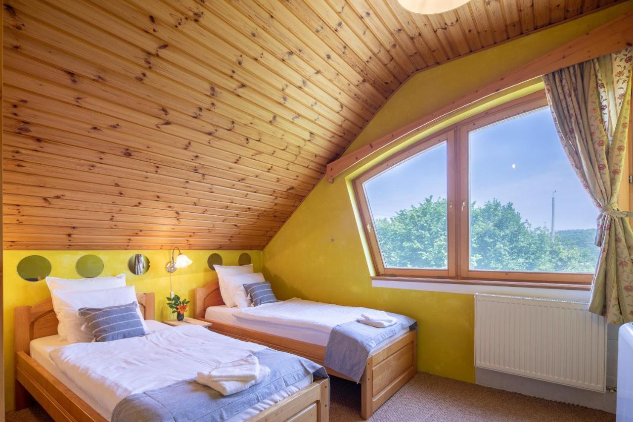 Apartment Kupolavilla-apartment-event House By The Danube River-buda Budapest
