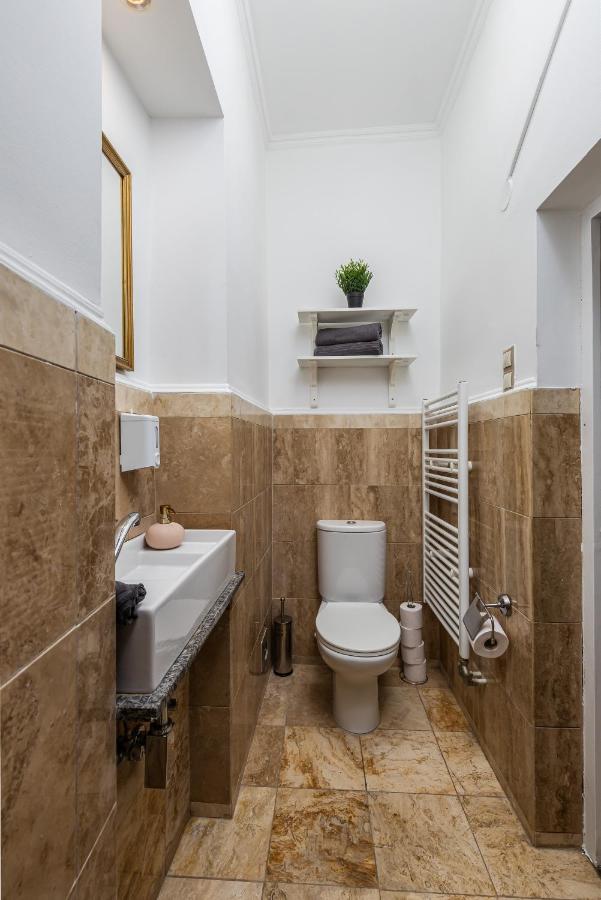 Real Andrássy Apartamento *