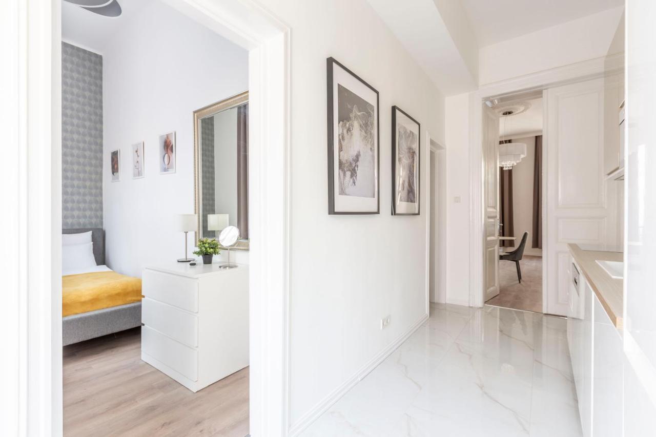 Exclusive Downtown In The Heart Of *