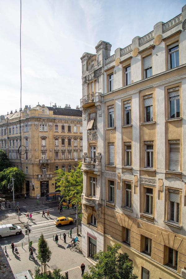 Exclusive Downtown In The Heart Of