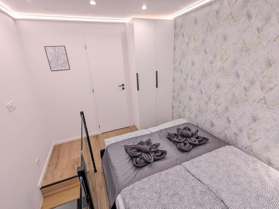 Kerteszstudio - Newly Renovated Modern In The Center Apartmán *
