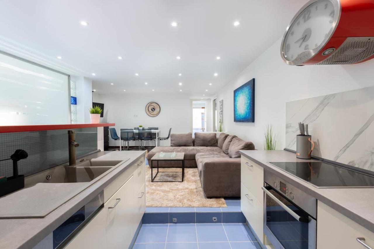Apartment Space In Gozsdu *