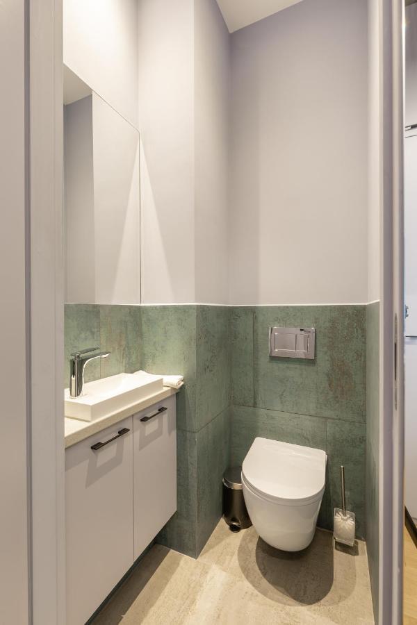 Bauhaus Luxury 2-bedroom In The Absolute Center Budapest