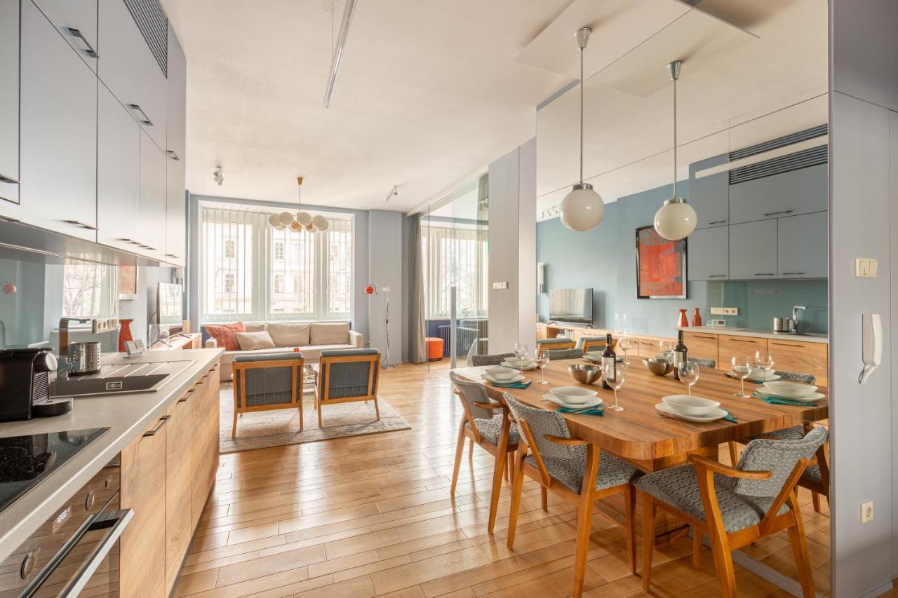 Bauhaus Luxury 2-bedroom In The Absolute Center * Budapest