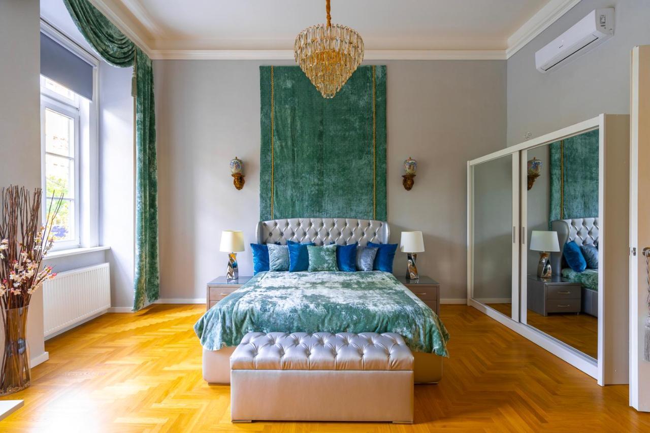Liszt Ferenc Old Luxurious Flat Next To Synagogue