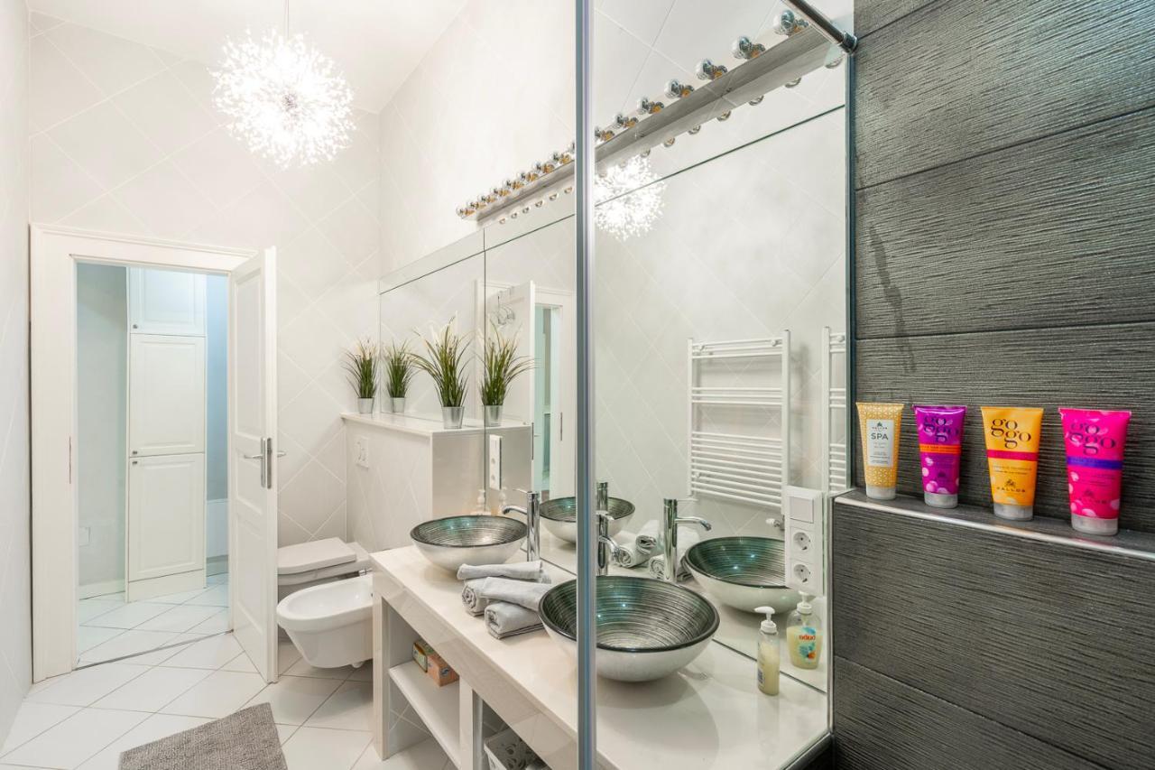 Liszt Ferenc Old Luxurious Flat Next To Synagogue Apartament Budapeszt