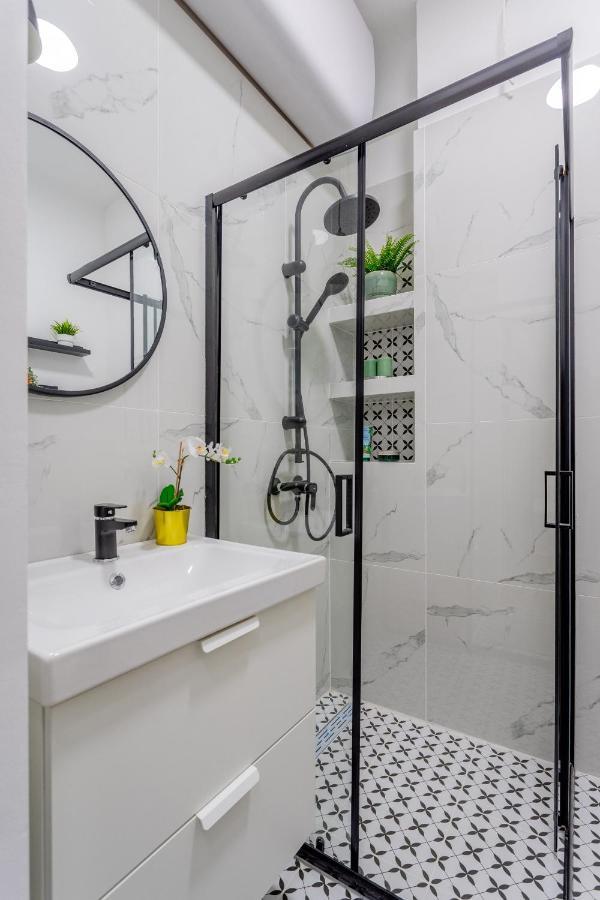Eden Cozy Modern Retreat * Budapest