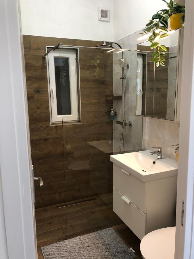 Downtown Station Apartment *