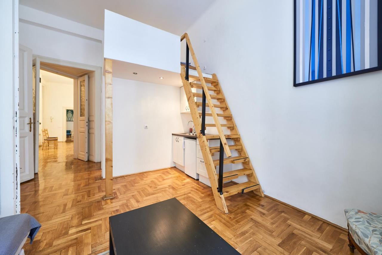 Large For Groups Center Dist. Vii Apartman