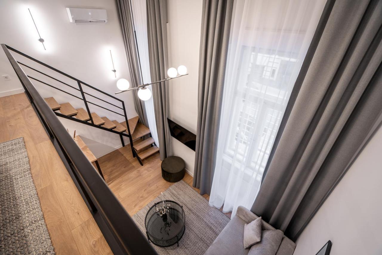 E56 - Grand Boulevard Heritage - Location By Bqa Apartamento