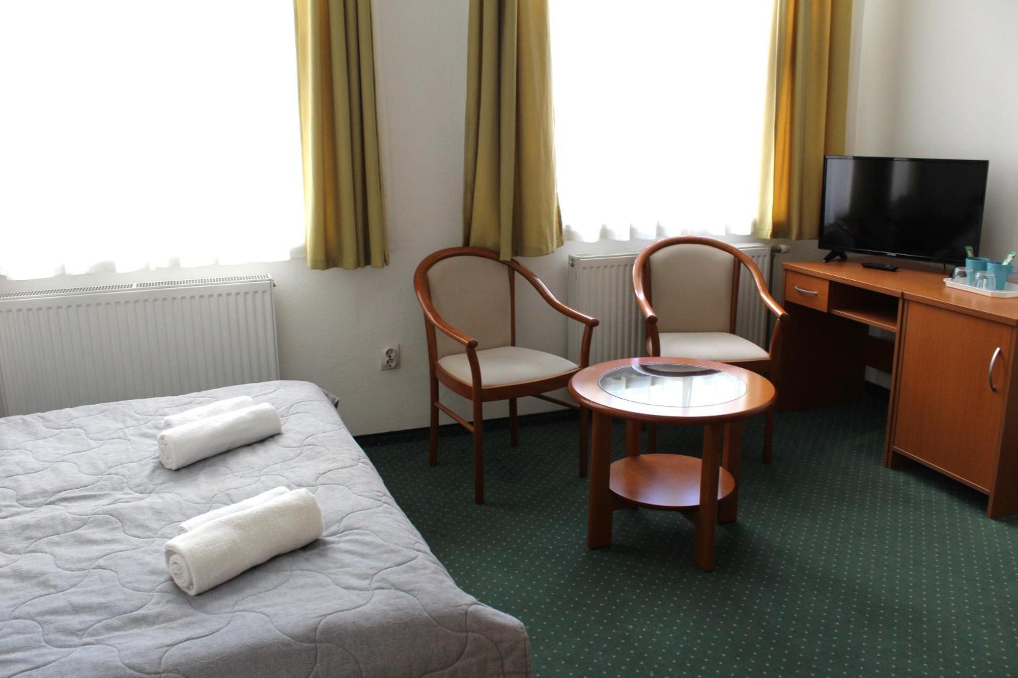 Broadway Pensjonat 2*