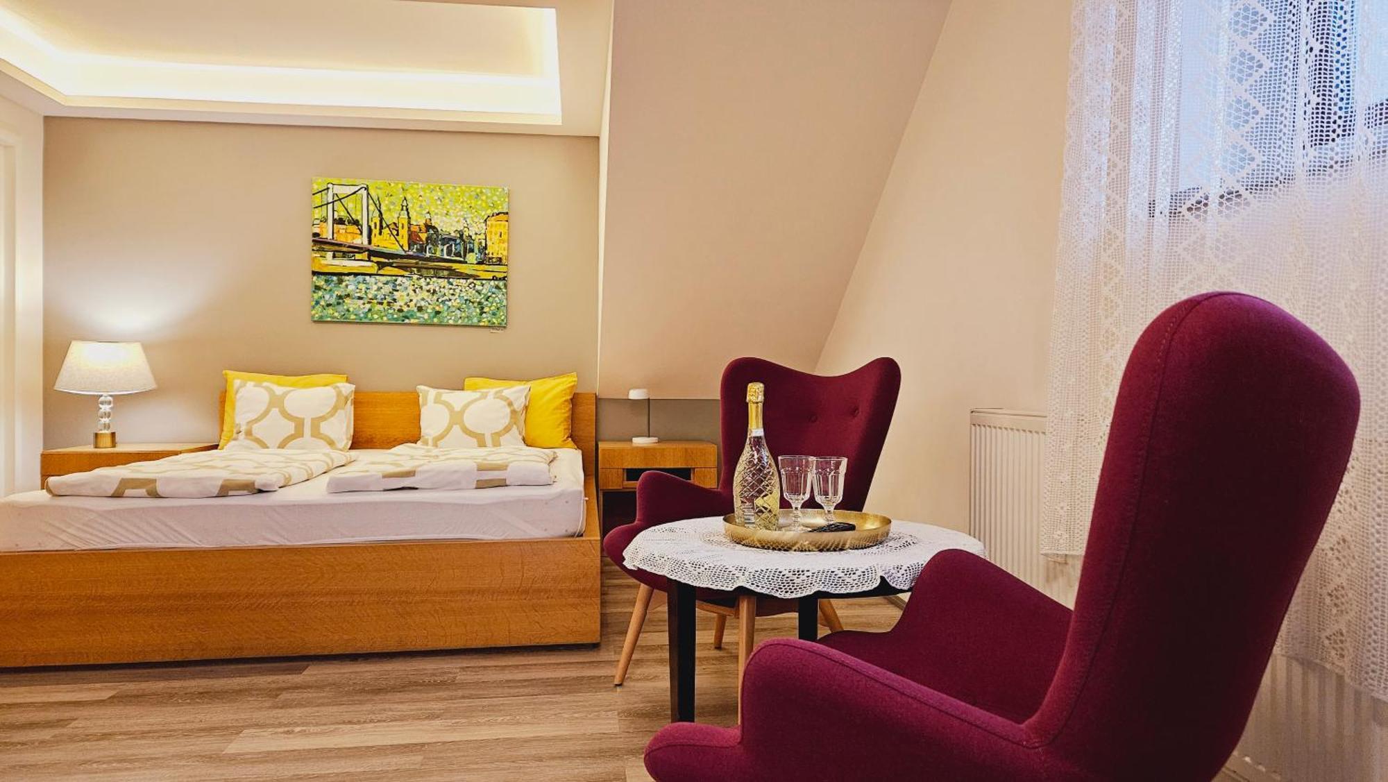 Budasmile At Buda Castle - Aircon & Free Parking Apartamento Budapest