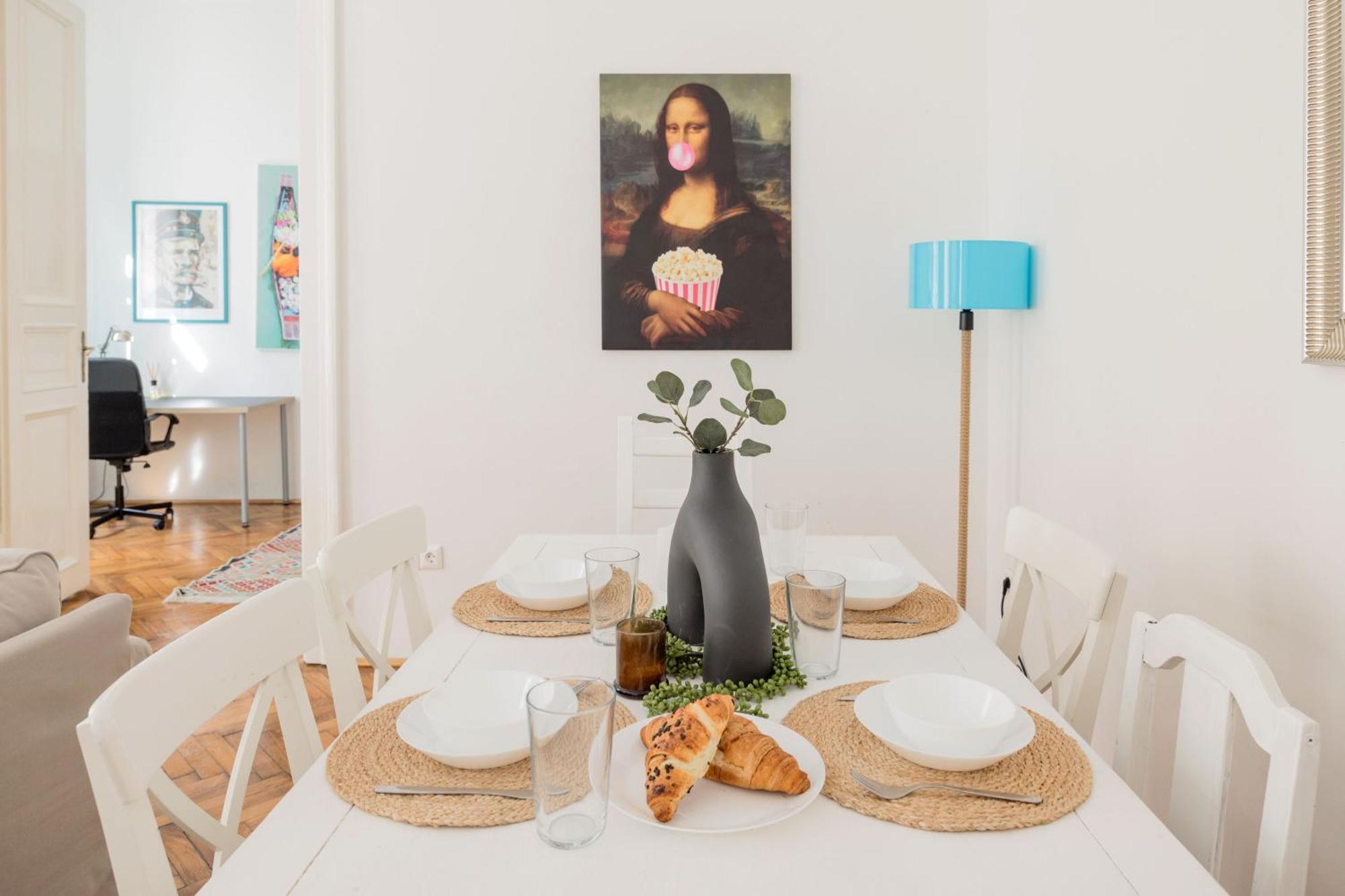 Wellness Retreat With Sauna & Jacuzzi - 1 Min To Opera Apartmán *