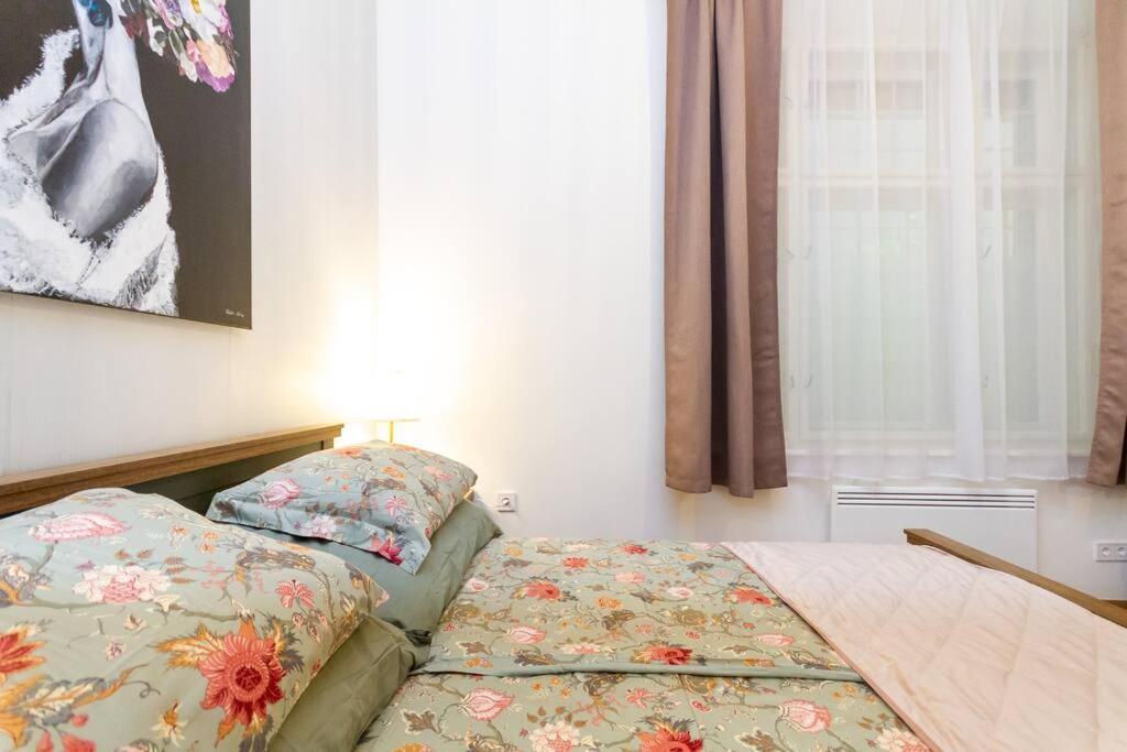 Luxe Haven On Lonyay By Newave Apartamento Budapest
