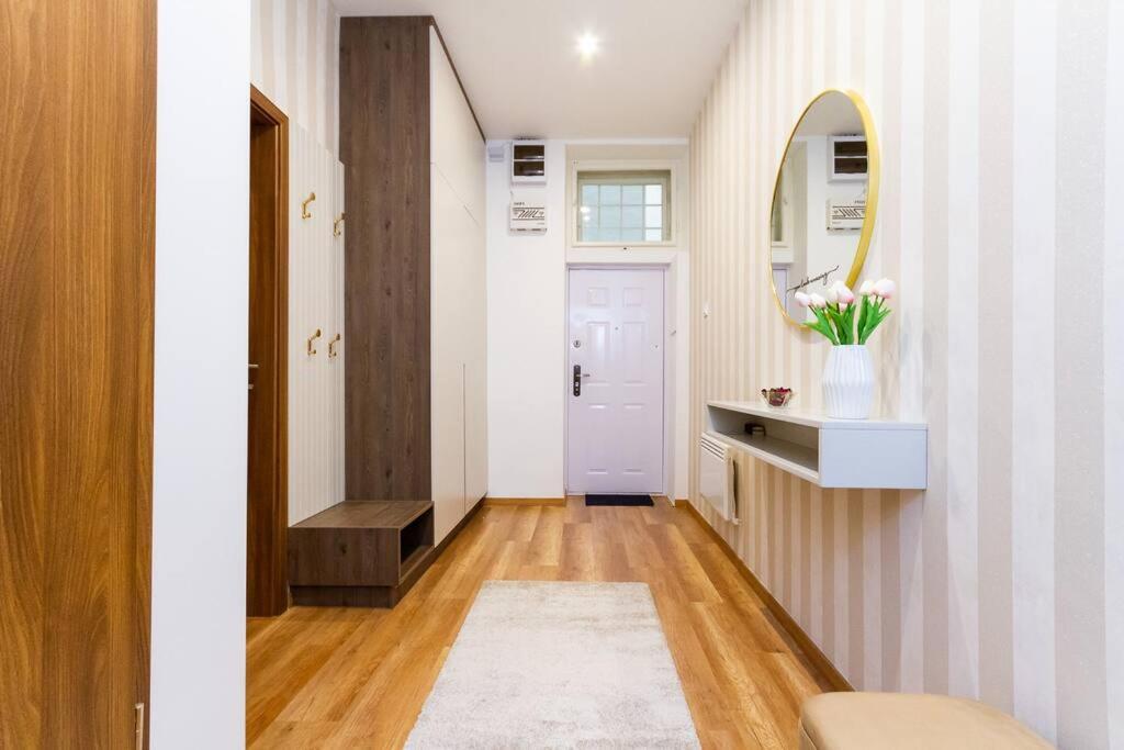 Luxe Haven On Lonyay By Newave Budapest