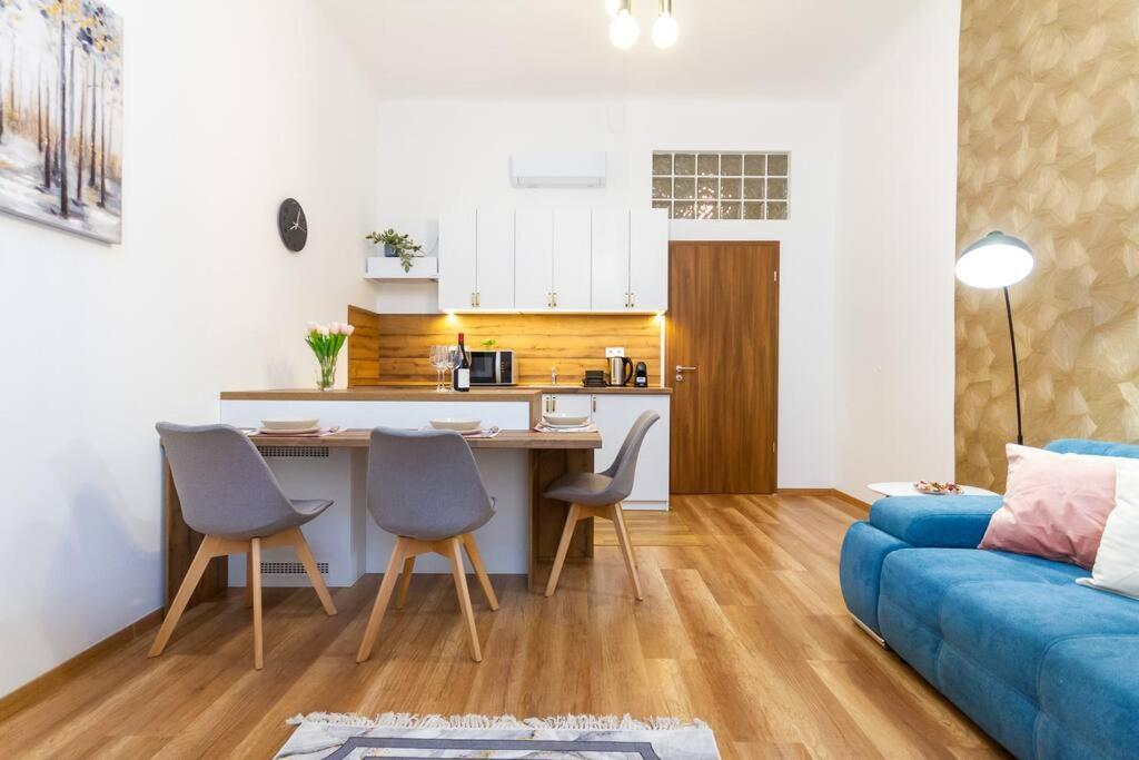 Luxe Haven On Lonyay By Newave Apartamento Budapest