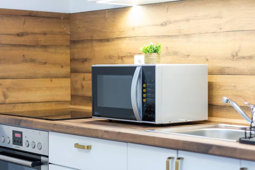 Luxe Haven On Lonyay By Newave Apartamento *