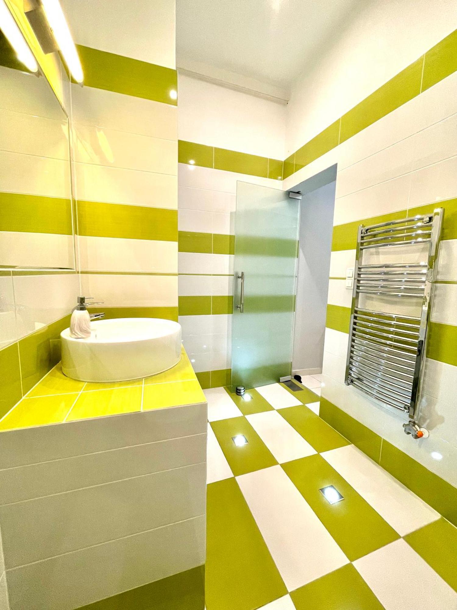 Amazing Swedish 3 In The Center Apartment *