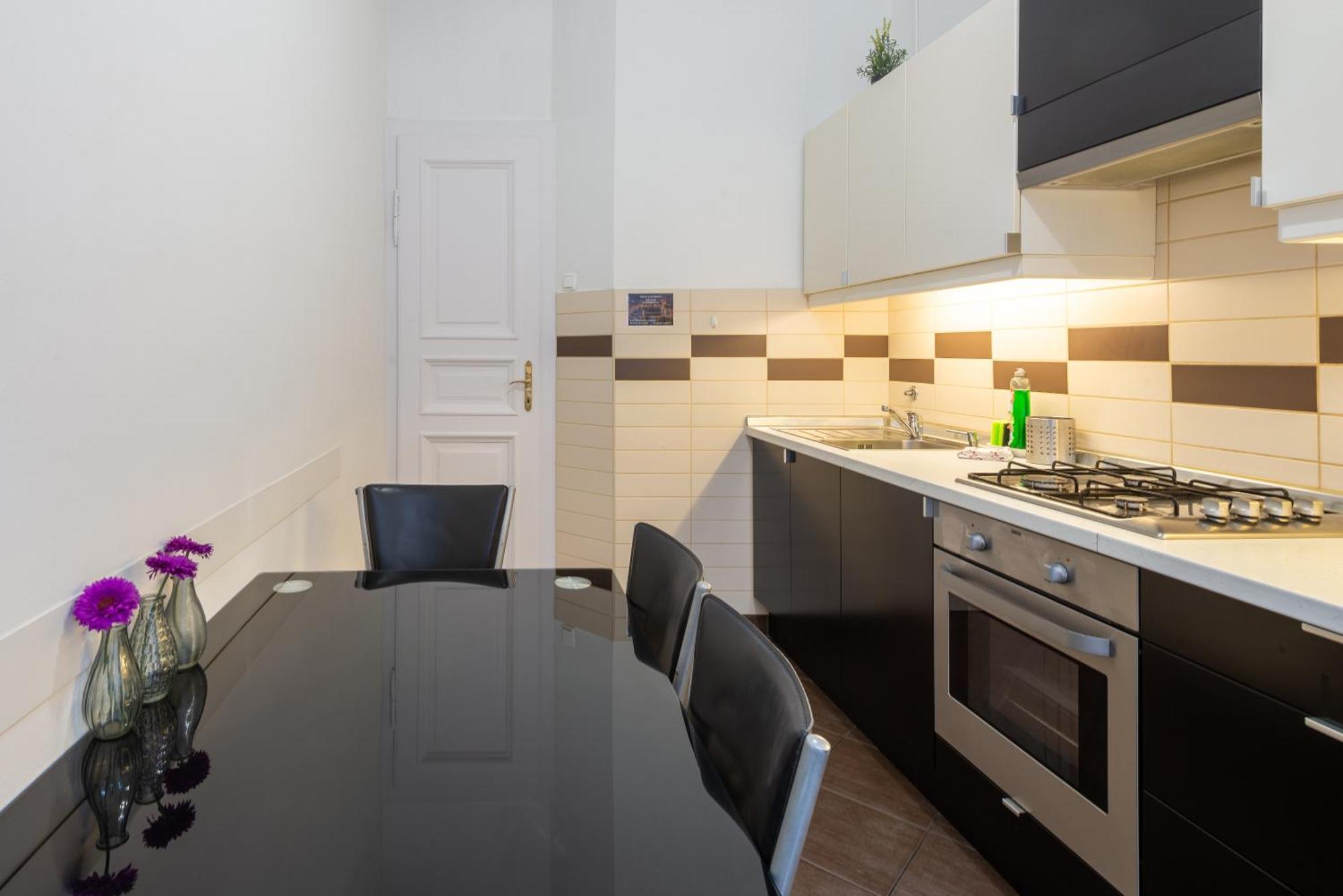 Apartment Center *