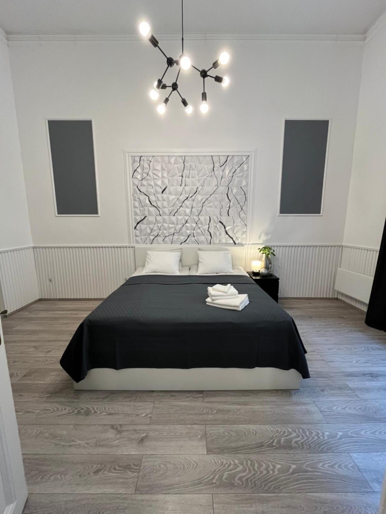 E 37 Downtown Whit Garage Opcional Apartment