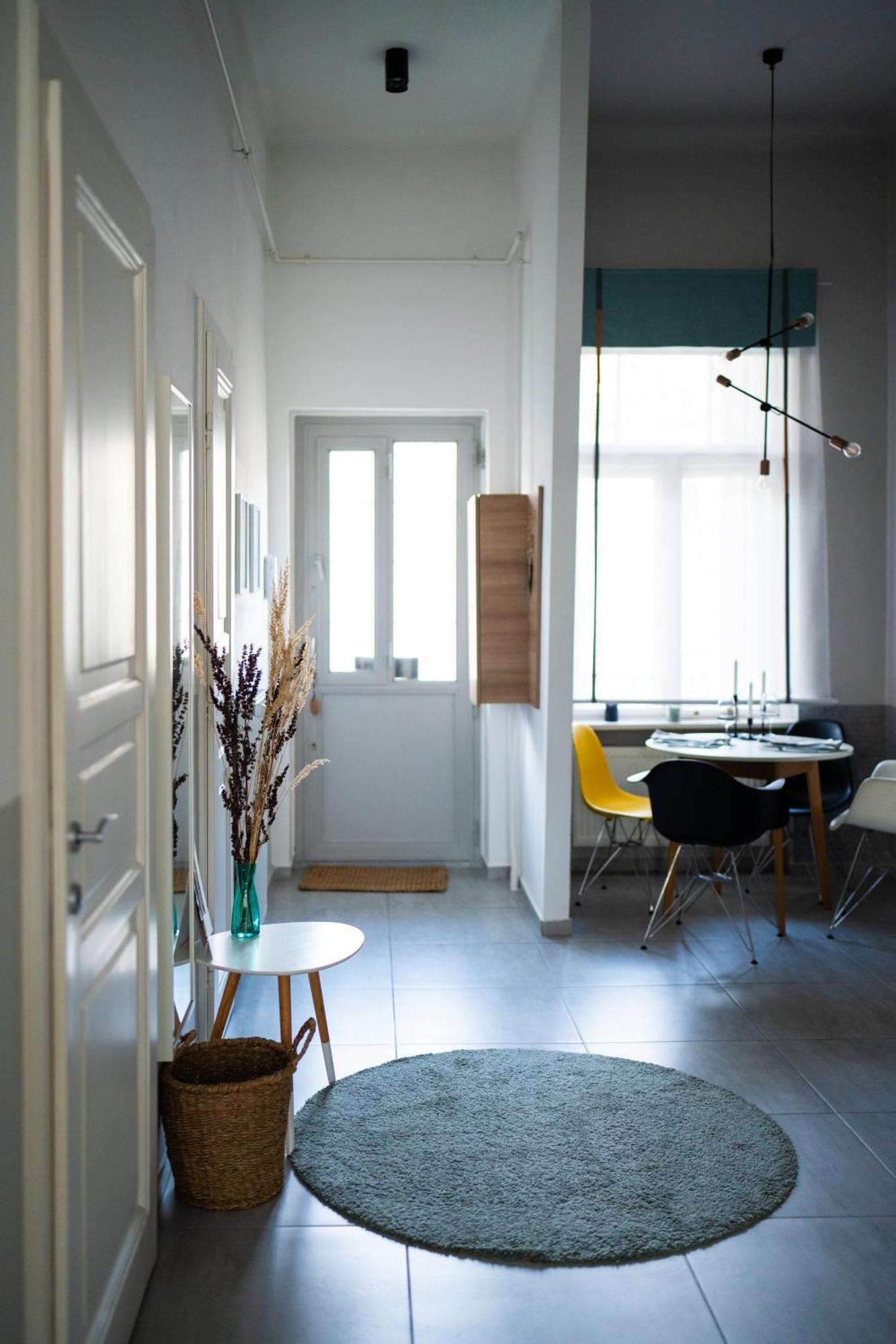 Modern, Design Lakas A Margit-sziget Mellett *