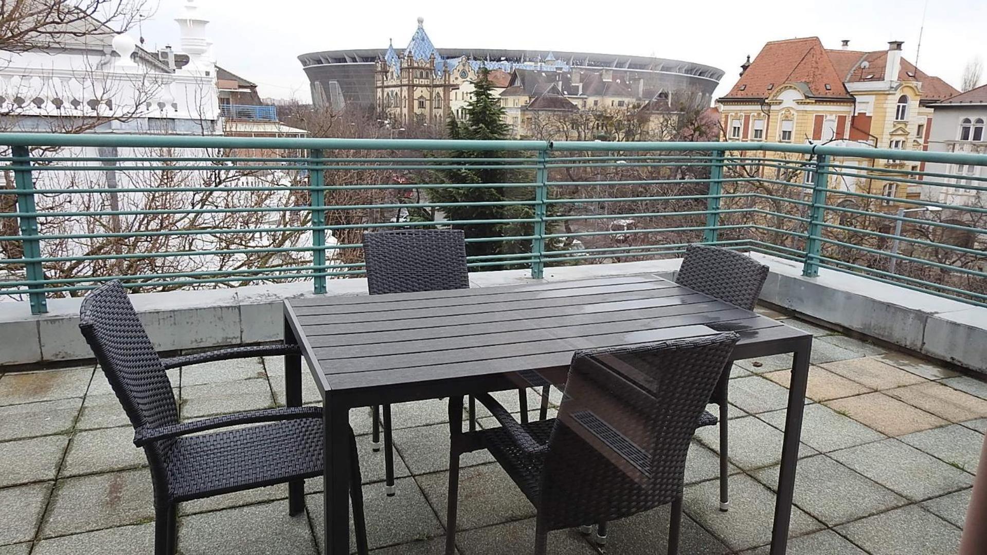Stefania Luxury Diplomat Penthouse
